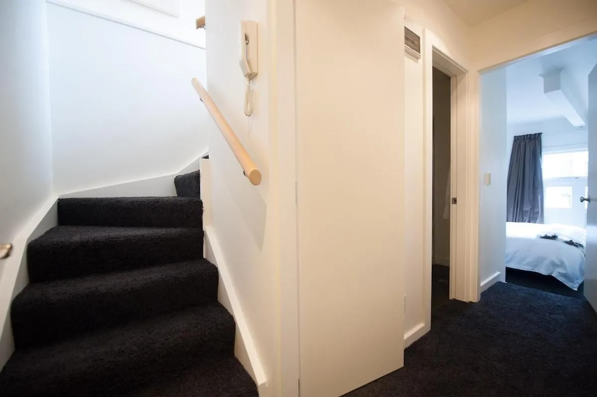 The Art Stable Apartment Wellington
